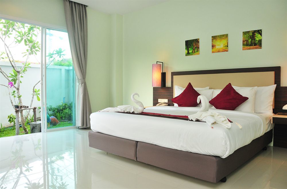 Am Surin Place - Sha Extra Plus Phuket Exterior foto