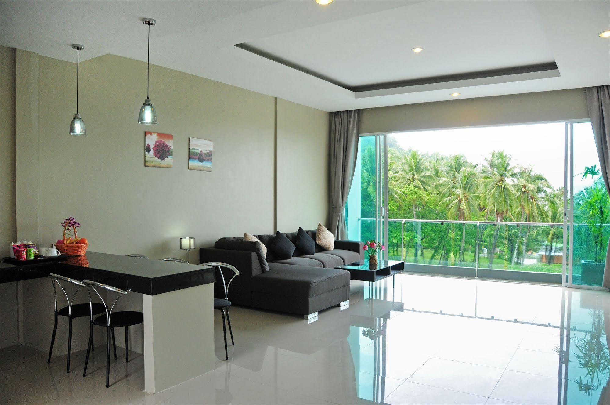 Am Surin Place - Sha Extra Plus Phuket Exterior foto