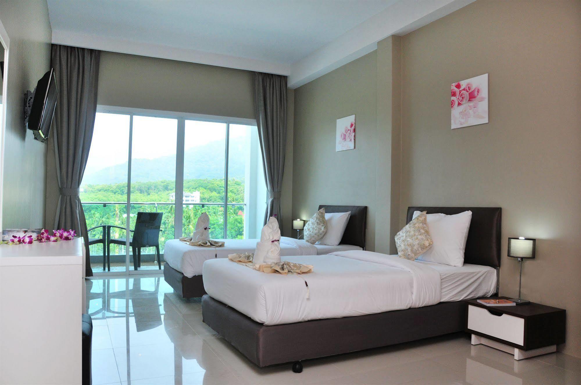 Am Surin Place - Sha Extra Plus Phuket Exterior foto